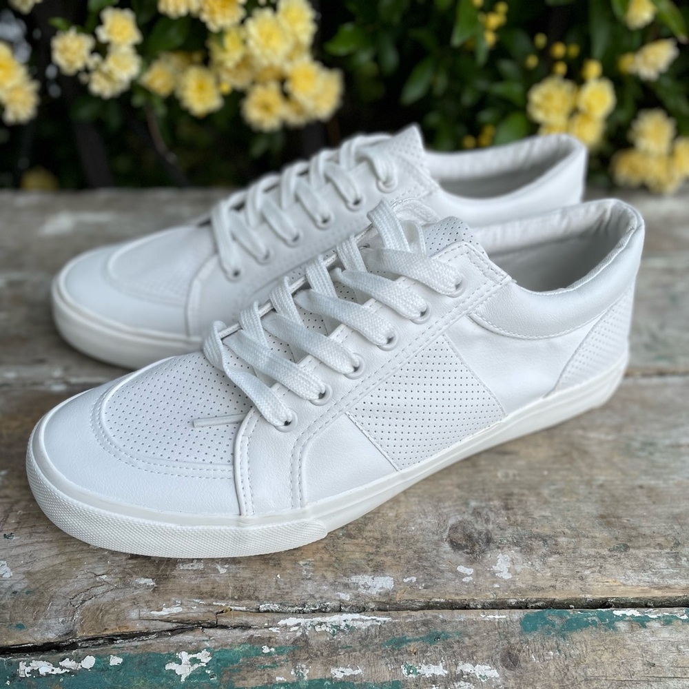 Express white tennis shoes womens 9 nwt - Picture 3 of 9